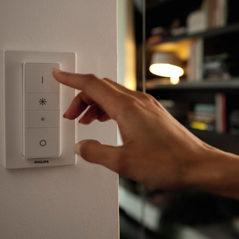 Philips Hue White E27 with Dimmer - Image 3