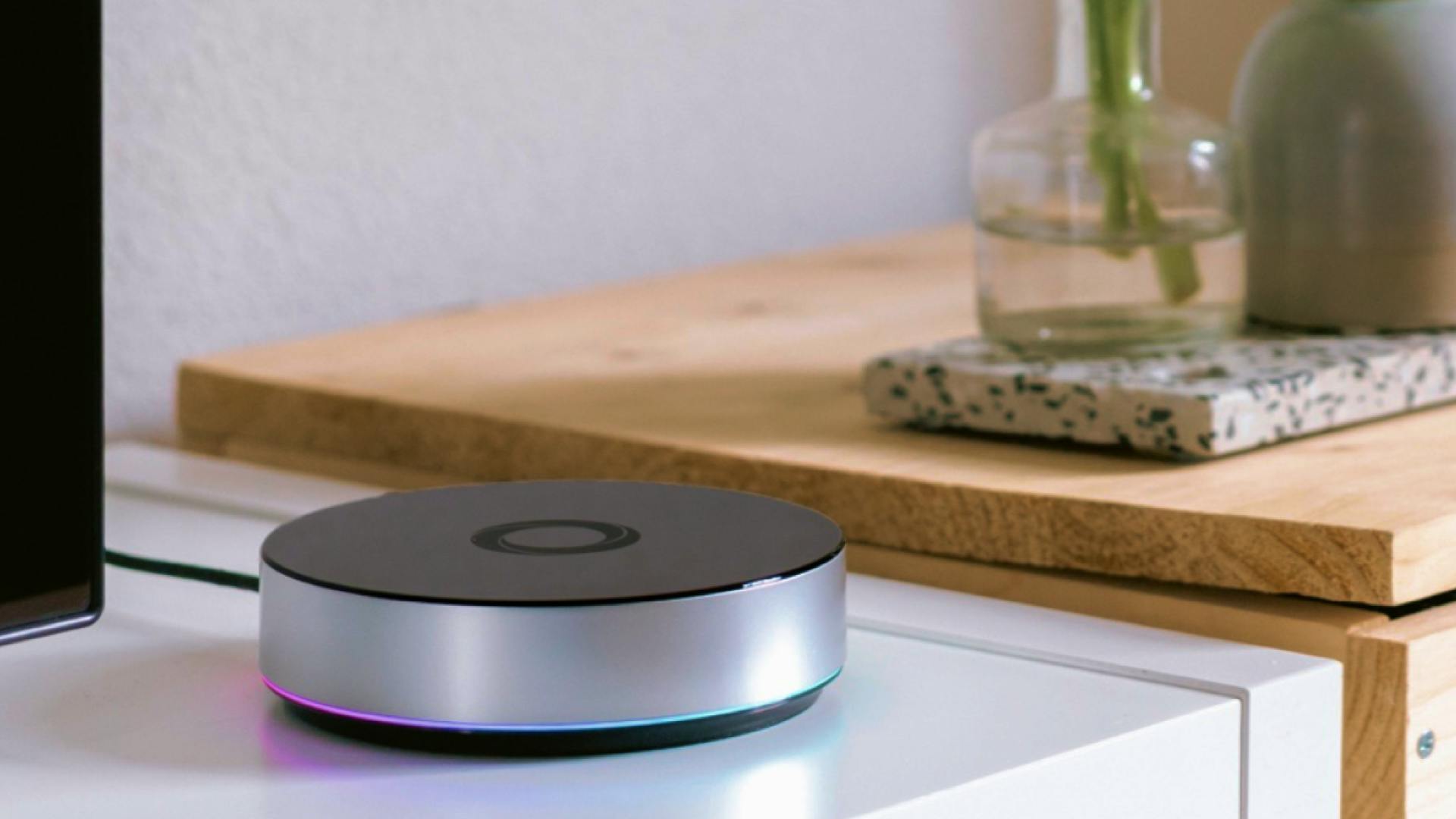 Athom Homey Bridge auf Schrank